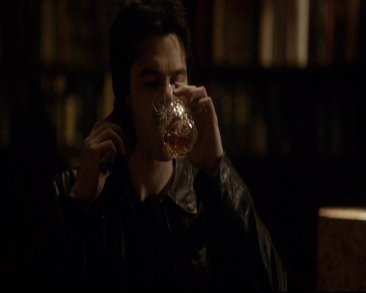 VampireDiariesWorld-dot-org_2x21TheSunAlsoRises0298.jpg