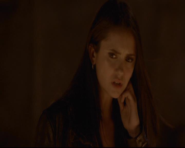 VampireDiariesWorld-dot-org_2x21TheSunAlsoRises0324.jpg VampireDiariesWorld-dot-org_2x21TheSunAlsoRises0324.jpg