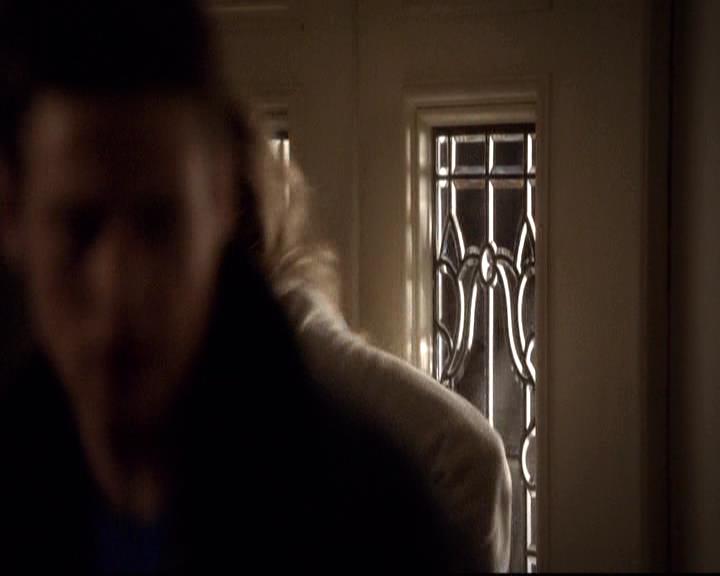 VampireDiariesWorld-dot-org_2x21TheSunAlsoRises0409.jpg