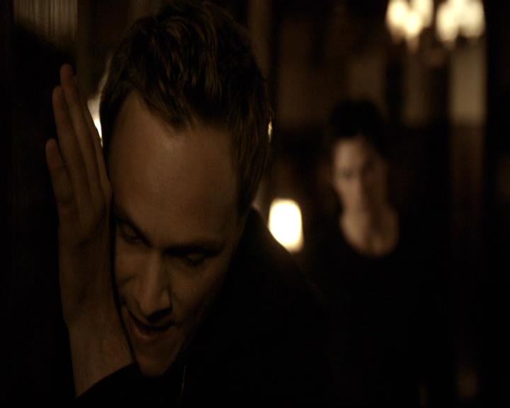 VampireDiariesWorld-dot-org_2x21TheSunAlsoRises0481.jpg