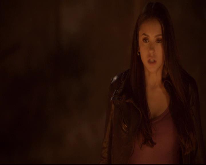VampireDiariesWorld-dot-org_2x21TheSunAlsoRises0566.jpg
