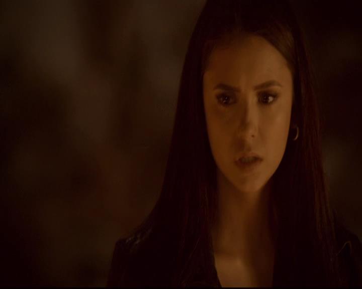 VampireDiariesWorld-dot-org_2x21TheSunAlsoRises0679.jpg