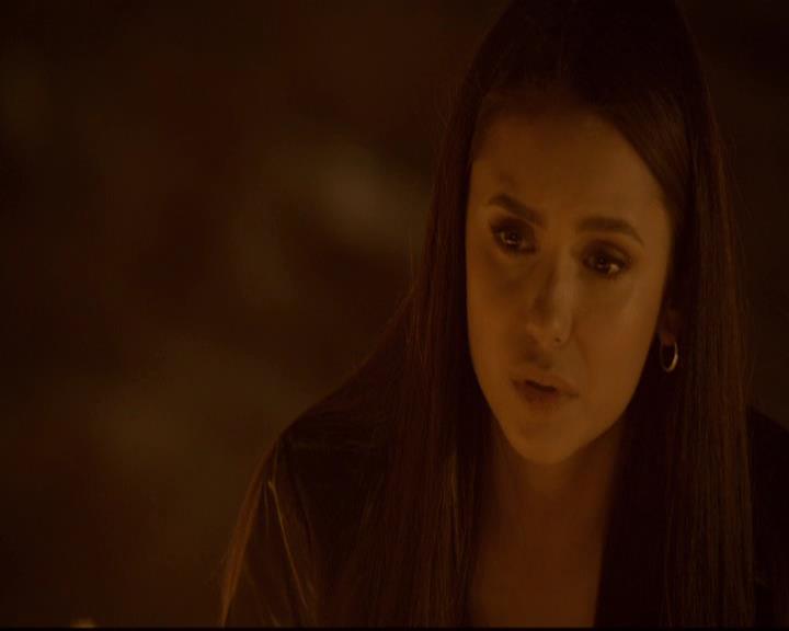 VampireDiariesWorld-dot-org_2x21TheSunAlsoRises0706.jpg