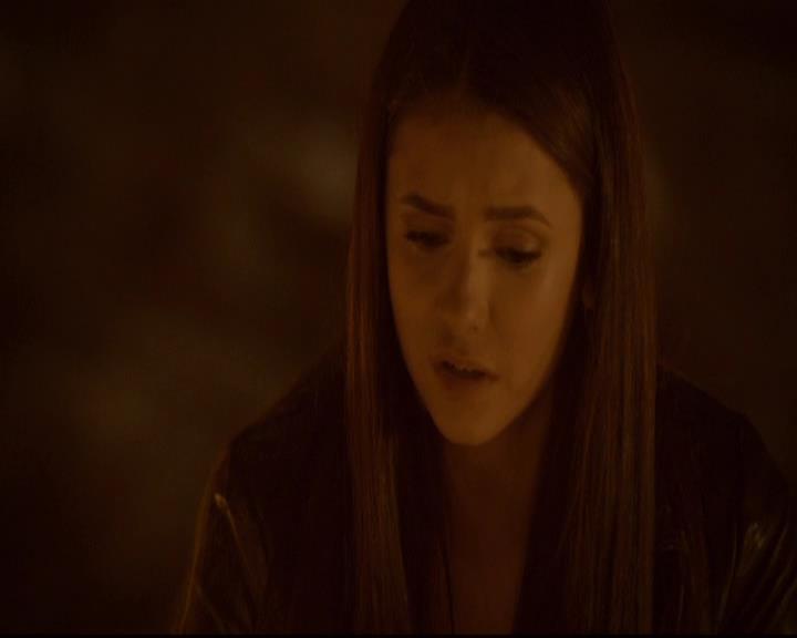 VampireDiariesWorld-dot-org_2x21TheSunAlsoRises0715.jpg