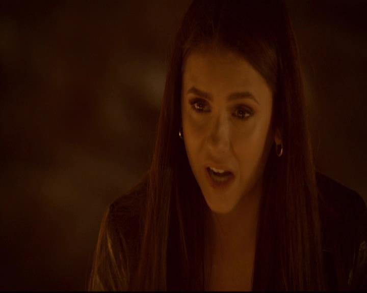 VampireDiariesWorld-dot-org_2x21TheSunAlsoRises0720.jpg