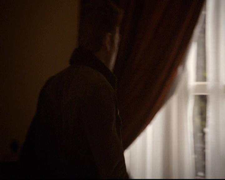 VampireDiariesWorld-dot-org_2x21TheSunAlsoRises0736.jpg