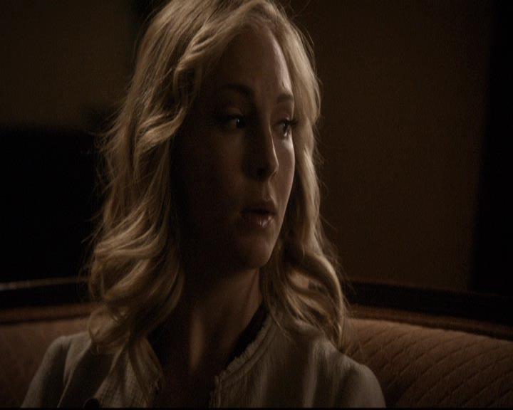 VampireDiariesWorld-dot-org_2x21TheSunAlsoRises0749.jpg
