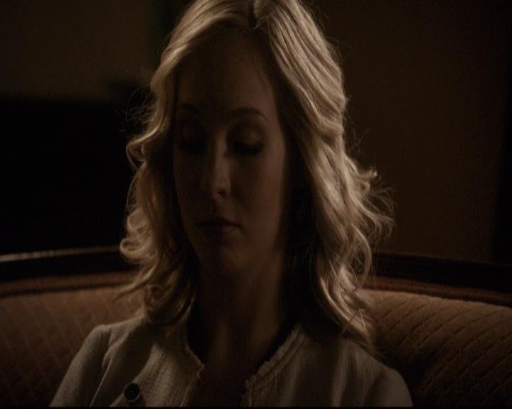 VampireDiariesWorld-dot-org_2x21TheSunAlsoRises0757.jpg