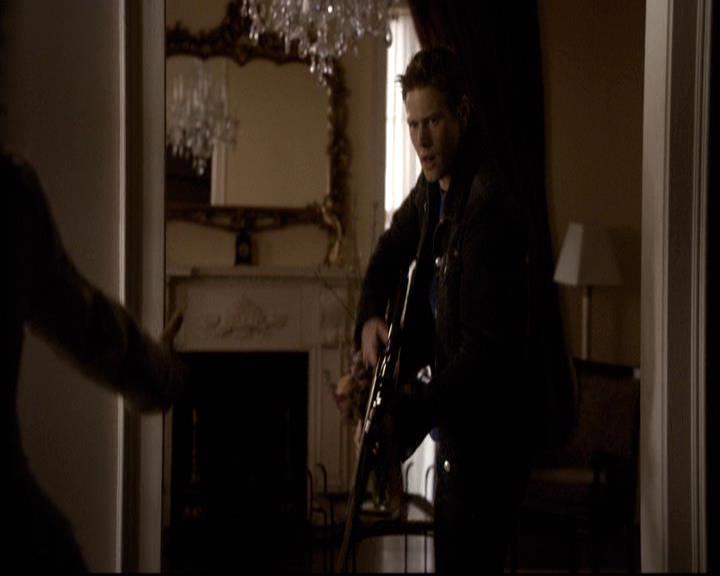VampireDiariesWorld-dot-org_2x21TheSunAlsoRises0774.jpg