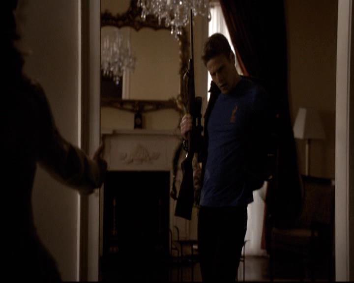 VampireDiariesWorld-dot-org_2x21TheSunAlsoRises0775.jpg