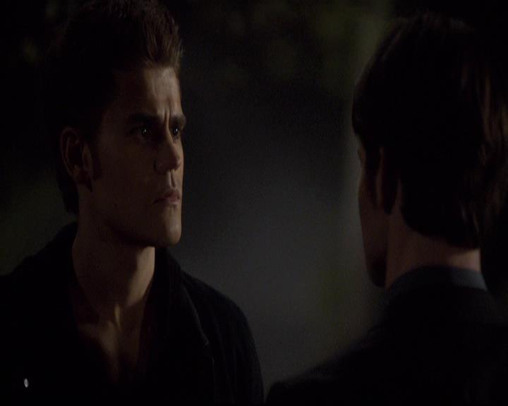 VampireDiariesWorld-dot-org_2x21TheSunAlsoRises0811.jpg