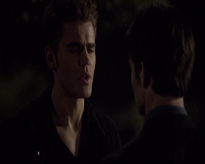 VampireDiariesWorld-dot-org_2x21TheSunAlsoRises0838.jpg