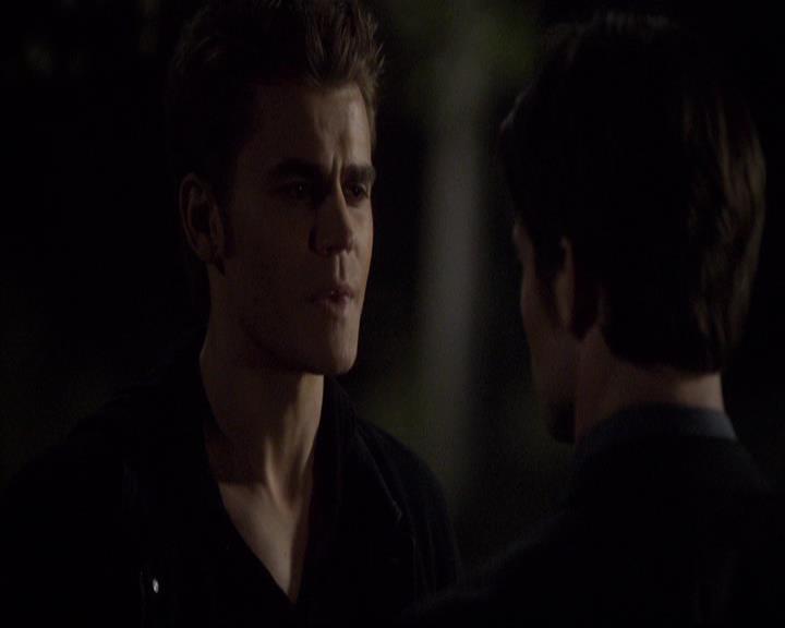 VampireDiariesWorld-dot-org_2x21TheSunAlsoRises0840.jpg