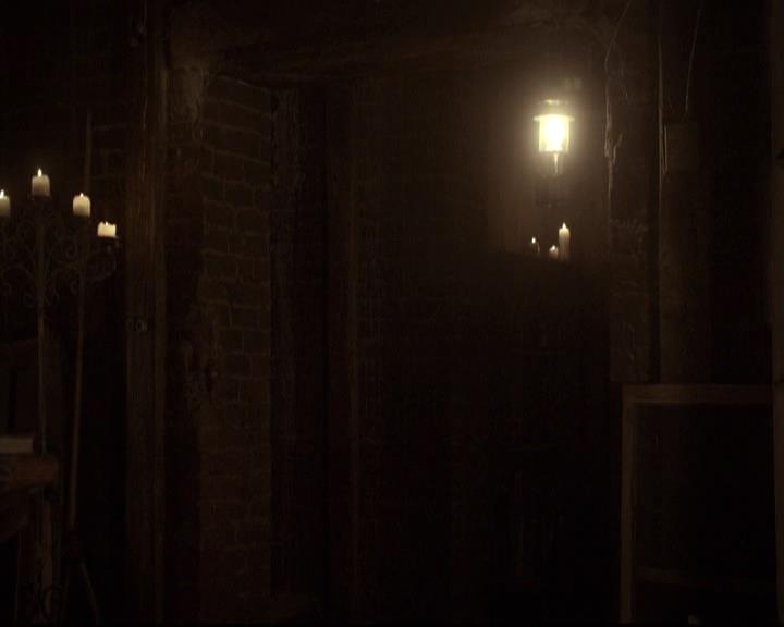 VampireDiariesWorld-dot-org_2x21TheSunAlsoRises0890.jpg VampireDiariesWorld-dot-org_2x21TheSunAlsoRises0890.jpg