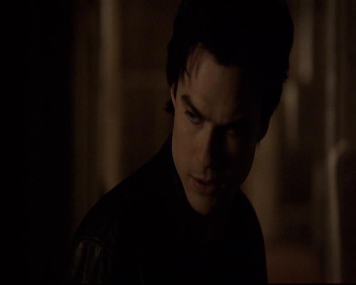 VampireDiariesWorld-dot-org_2x21TheSunAlsoRises0923.jpg