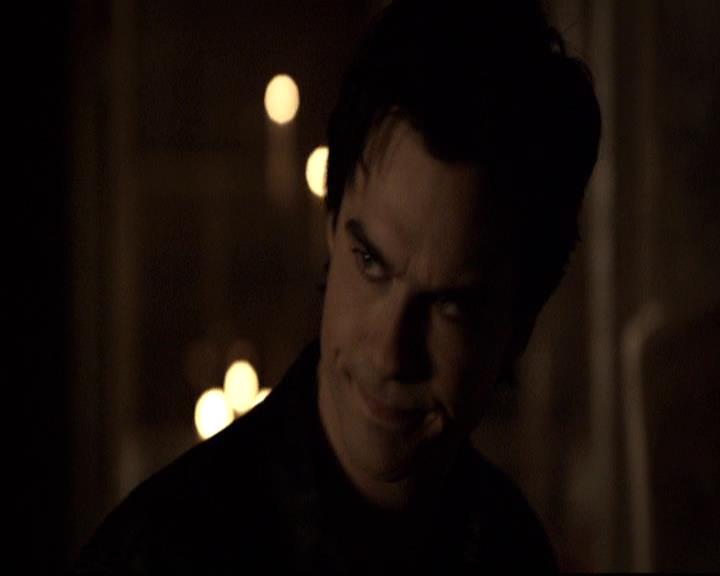 VampireDiariesWorld-dot-org_2x21TheSunAlsoRises0926.jpg
