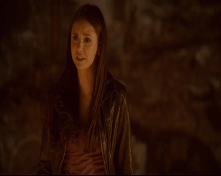 VampireDiariesWorld-dot-org_2x21TheSunAlsoRises0950.jpg