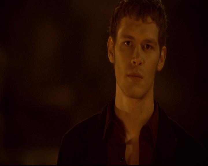 VampireDiariesWorld-dot-org_2x21TheSunAlsoRises0952.jpg