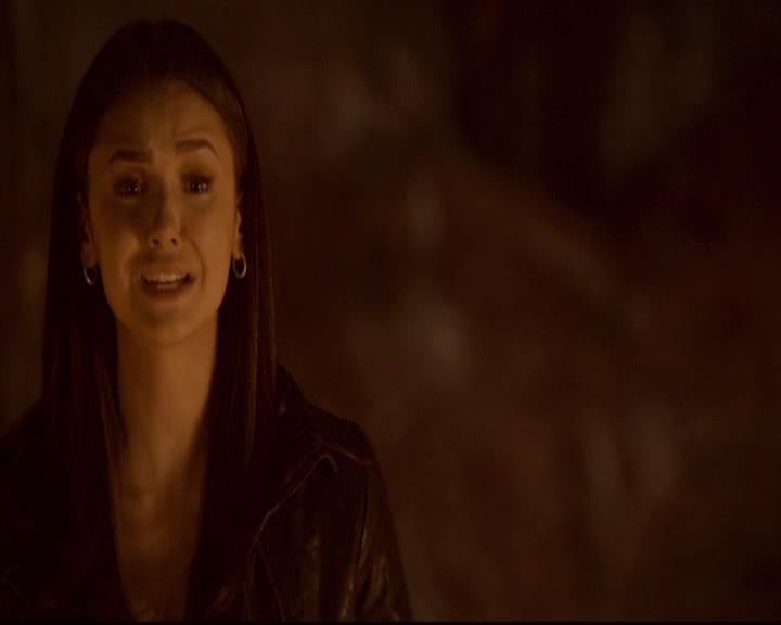 VampireDiariesWorld-dot-org_2x21TheSunAlsoRises0954.jpg