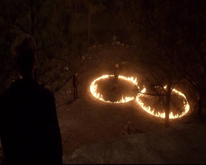 VampireDiariesWorld-dot-org_2x21TheSunAlsoRises0974.jpg VampireDiariesWorld-dot-org_2x21TheSunAlsoRises0974.jpg