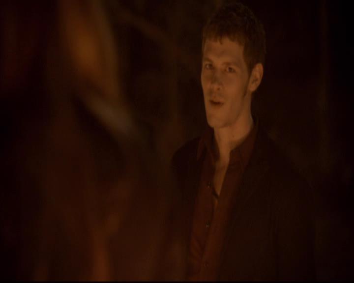 VampireDiariesWorld-dot-org_2x21TheSunAlsoRises0977.jpg