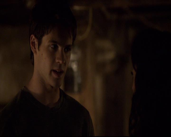 VampireDiariesWorld-dot-org_2x21TheSunAlsoRises1201.jpg