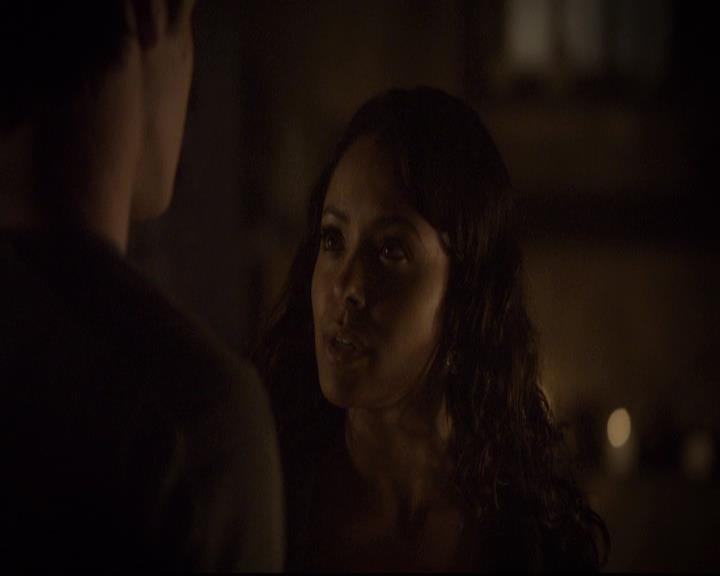 VampireDiariesWorld-dot-org_2x21TheSunAlsoRises1203.jpg