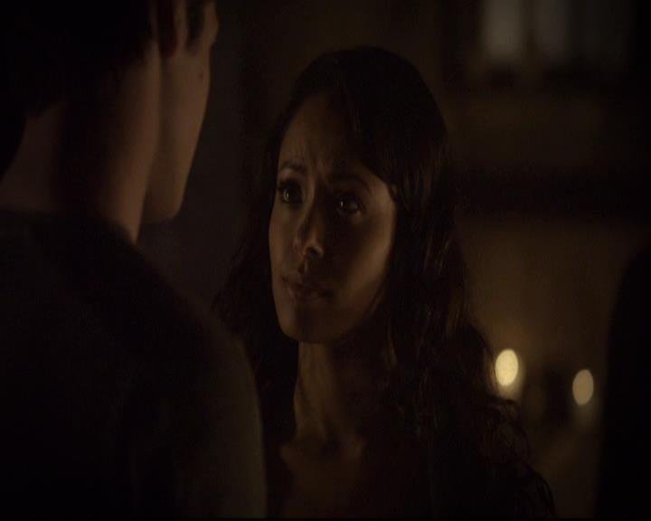 VampireDiariesWorld-dot-org_2x21TheSunAlsoRises1208.jpg