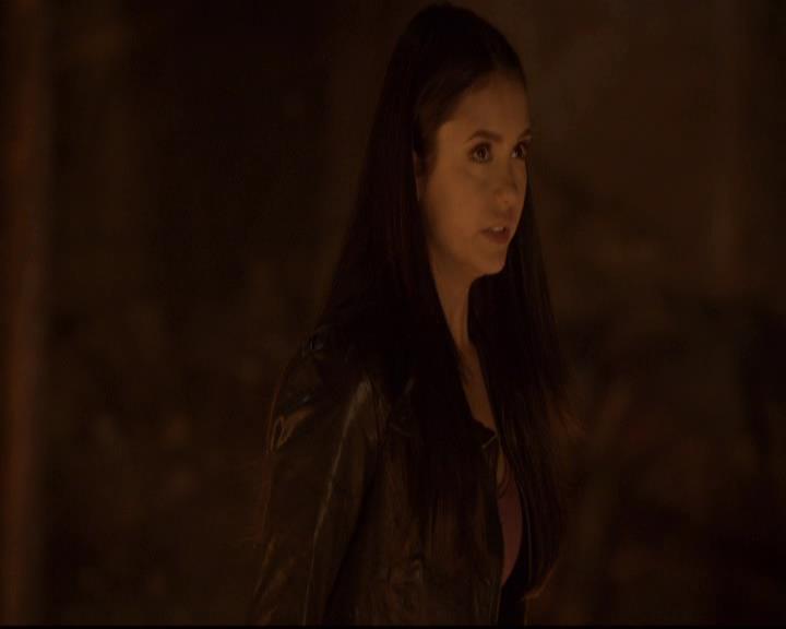 VampireDiariesWorld-dot-org_2x21TheSunAlsoRises1256.jpg