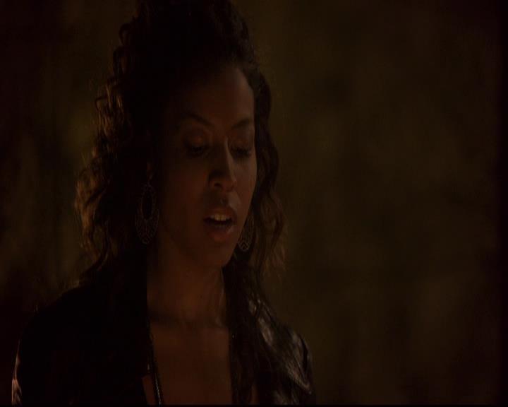 VampireDiariesWorld-dot-org_2x21TheSunAlsoRises1303.jpg
