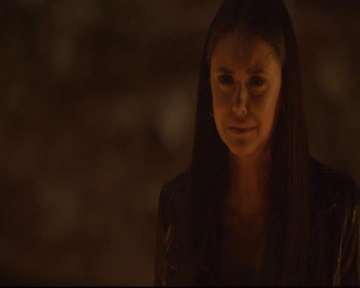 VampireDiariesWorld-dot-org_2x21TheSunAlsoRises1319.jpg