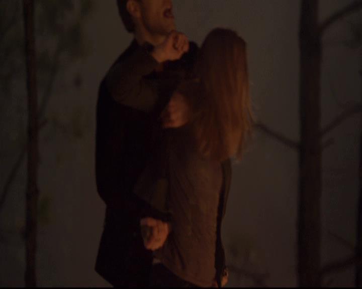 VampireDiariesWorld-dot-org_2x21TheSunAlsoRises1327.jpg