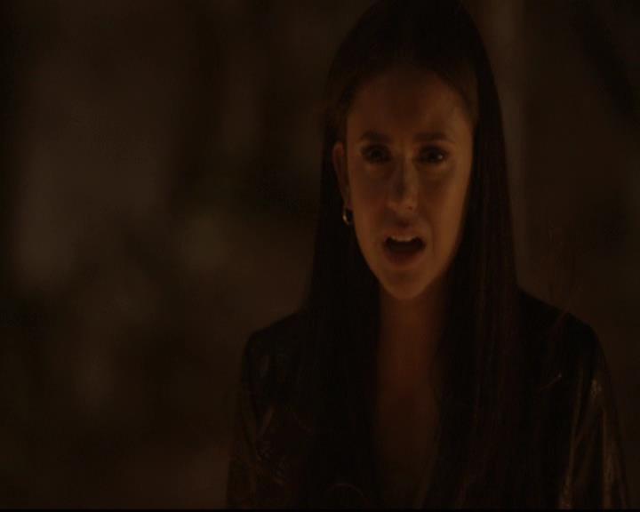 VampireDiariesWorld-dot-org_2x21TheSunAlsoRises1337.jpg