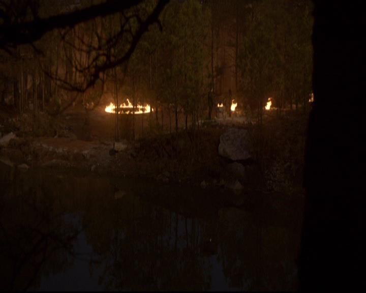 VampireDiariesWorld-dot-org_2x21TheSunAlsoRises1382.jpg