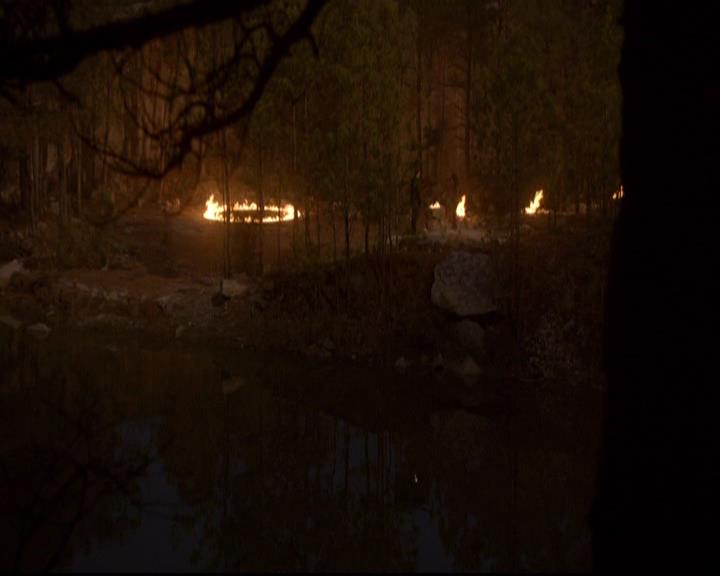 VampireDiariesWorld-dot-org_2x21TheSunAlsoRises1383.jpg