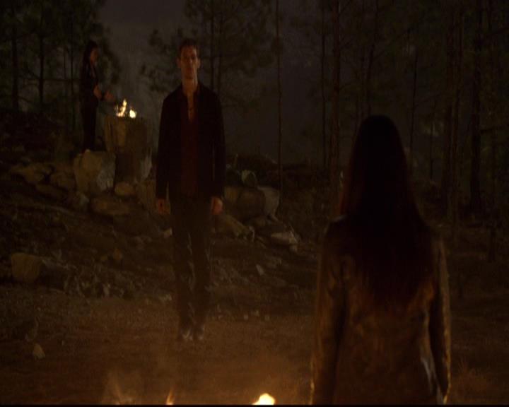 VampireDiariesWorld-dot-org_2x21TheSunAlsoRises1427.jpg