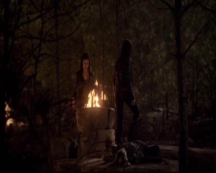 VampireDiariesWorld-dot-org_2x21TheSunAlsoRises1445.jpg