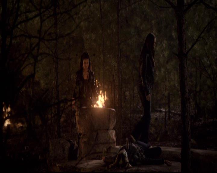 VampireDiariesWorld-dot-org_2x21TheSunAlsoRises1446.jpg