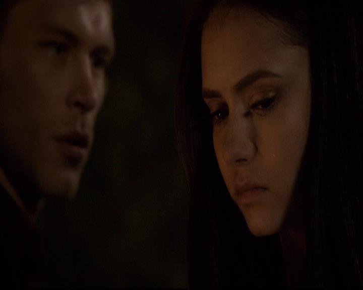 VampireDiariesWorld-dot-org_2x21TheSunAlsoRises1450.jpg