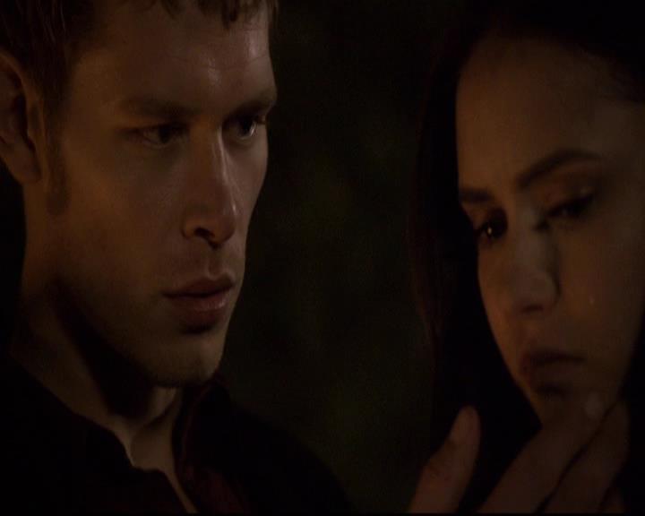 VampireDiariesWorld-dot-org_2x21TheSunAlsoRises1454.jpg
