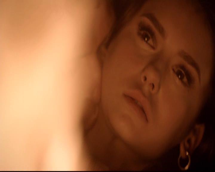 VampireDiariesWorld-dot-org_2x21TheSunAlsoRises1486.jpg
