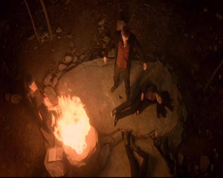 VampireDiariesWorld-dot-org_2x21TheSunAlsoRises1493.jpg VampireDiariesWorld-dot-org_2x21TheSunAlsoRises1493.jpg