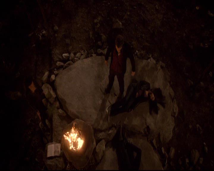 VampireDiariesWorld-dot-org_2x21TheSunAlsoRises1494.jpg