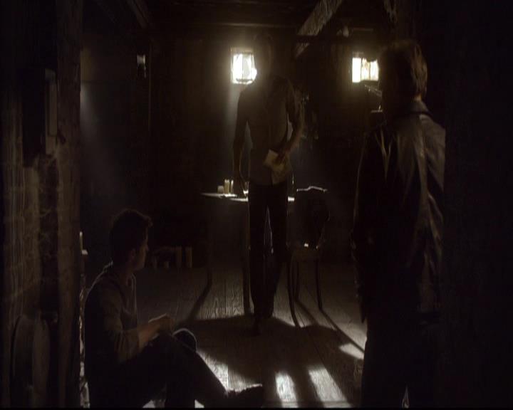 VampireDiariesWorld-dot-org_2x21TheSunAlsoRises1697.jpg VampireDiariesWorld-dot-org_2x21TheSunAlsoRises1697.jpg