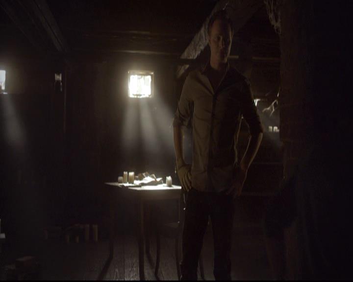 VampireDiariesWorld-dot-org_2x21TheSunAlsoRises1725.jpg