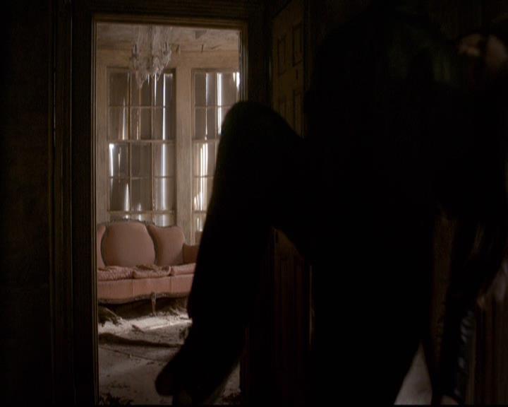 VampireDiariesWorld-dot-org_2x21TheSunAlsoRises1730.jpg VampireDiariesWorld-dot-org_2x21TheSunAlsoRises1730.jpg