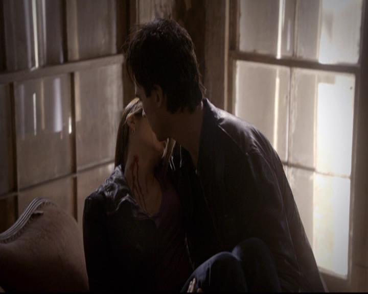 VampireDiariesWorld-dot-org_2x21TheSunAlsoRises1737.jpg