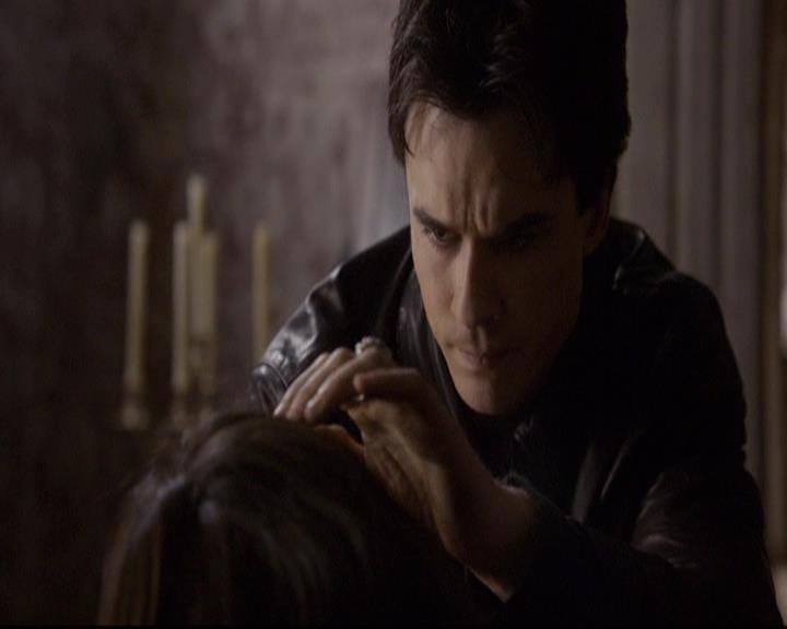 VampireDiariesWorld-dot-org_2x21TheSunAlsoRises1740.jpg