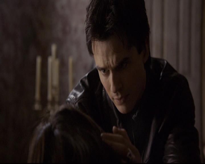 VampireDiariesWorld-dot-org_2x21TheSunAlsoRises1744.jpg