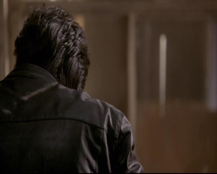 VampireDiariesWorld-dot-org_2x21TheSunAlsoRises1763.jpg